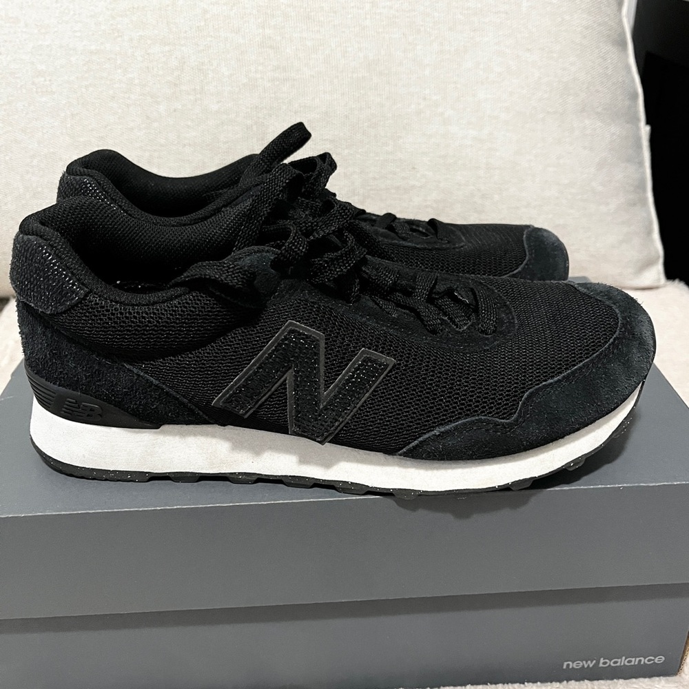 New Balance 515 Women's Lace-up Black Sneakers with Glitter/Sparkle Accents - Picture 4 of 13